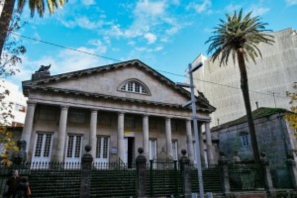 Un templo masónico en el centro de Pontevedra